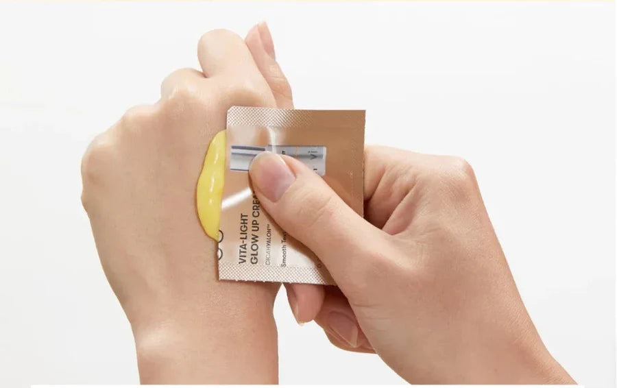 VT COSMETICS | Reedle Shot Vita-Light All-In-One 3 Step Mask